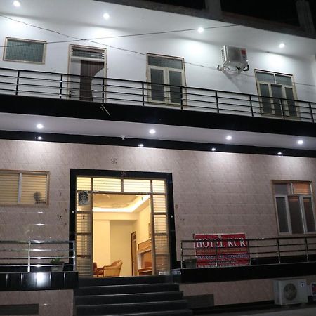Hotel Kcr Агра Экстерьер фото